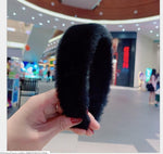Load image into Gallery viewer, Elegant Rabbit Fur Hairbands
